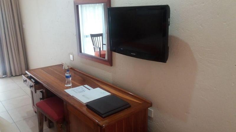 Cresta Mowana Safari Lodge Kasane Bagian luar foto