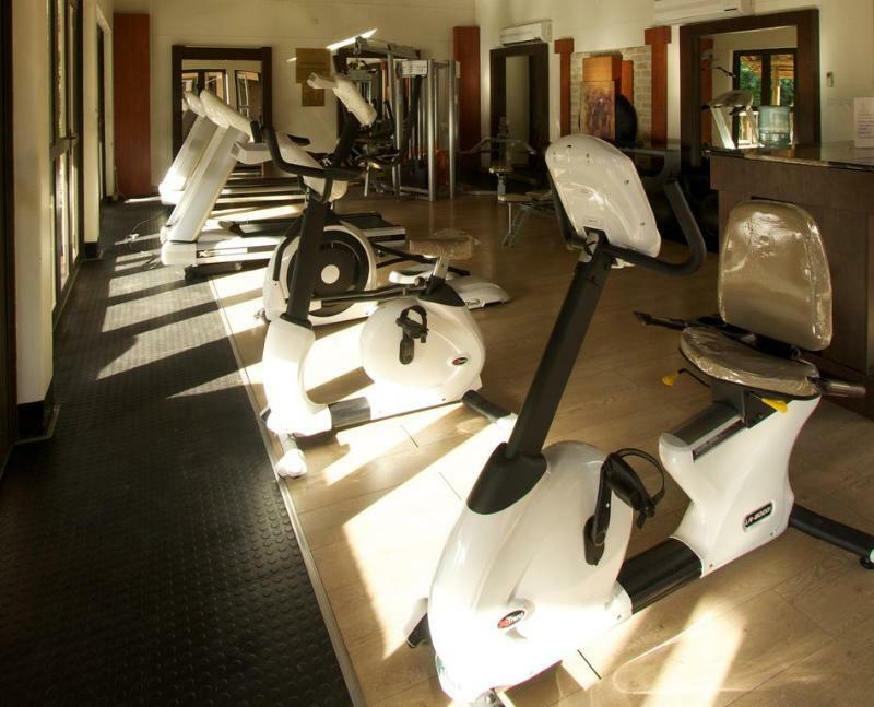 Cresta Mowana Safari Lodge Kasane Bagian luar foto