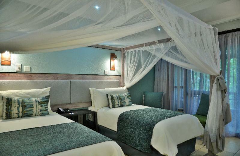 Cresta Mowana Safari Lodge Kasane Bagian luar foto