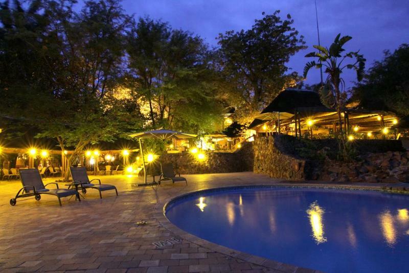 Cresta Mowana Safari Lodge Kasane Bagian luar foto
