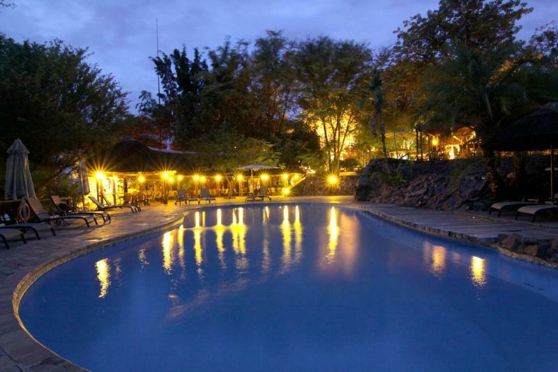 Cresta Mowana Safari Lodge Kasane Bagian luar foto