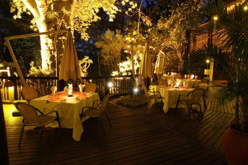 Cresta Mowana Safari Lodge Kasane Bagian luar foto
