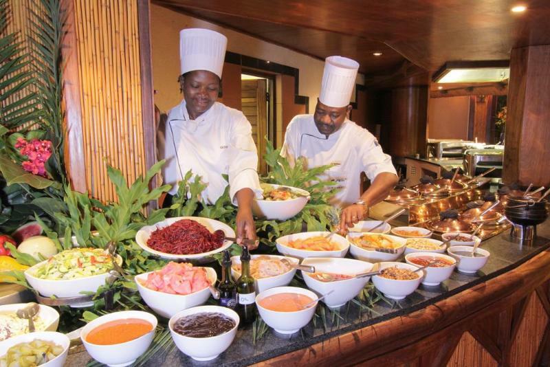 Cresta Mowana Safari Lodge Kasane Bagian luar foto