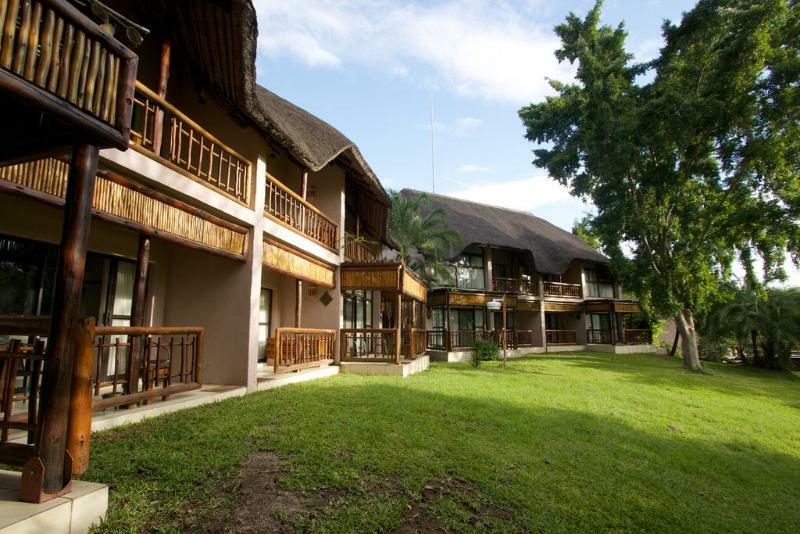 Cresta Mowana Safari Lodge Kasane Bagian luar foto